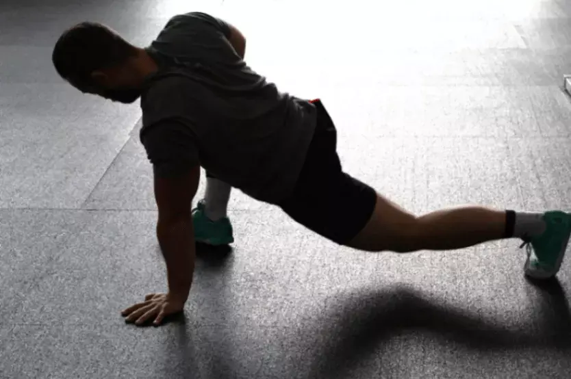 Lower Body Stretching Routine: Key Moves for Tight Hips and Legs